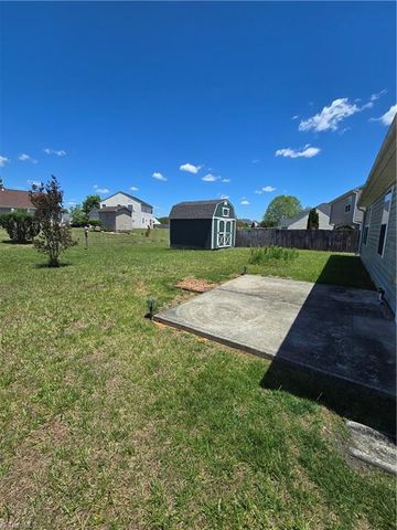 7312 Scenic Village Lane, Whitsett, NC 27377