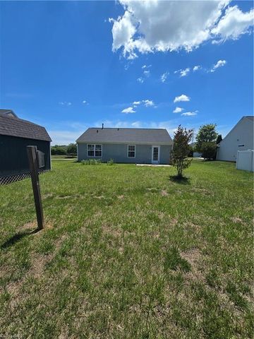 7312 Scenic Village Lane, Whitsett, NC 27377