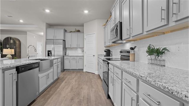 8473 Mary Braxton Drive, Semmes, AL 36575