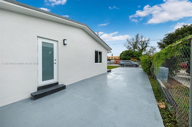 2951 NW 47th St, Miami, FL 33142