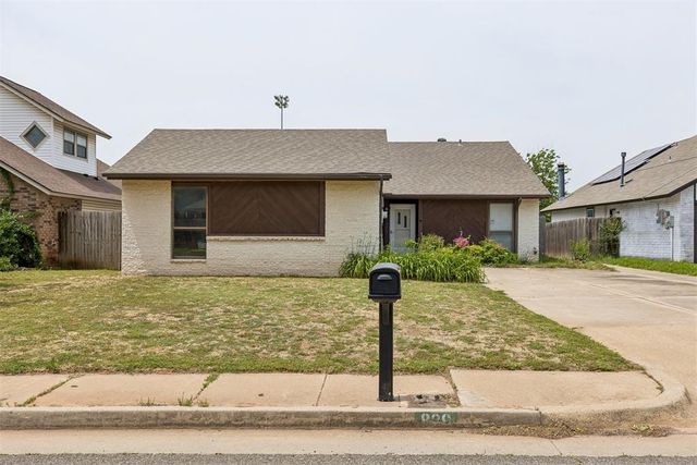 829 Lapwing Road, Edmond, OK 73003
