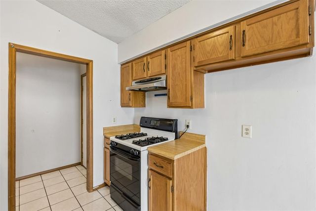 829 Lapwing Road, Edmond, OK 73003