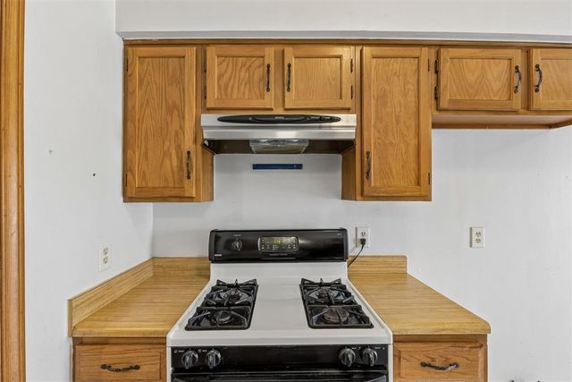 829 Lapwing Road, Edmond, OK 73003