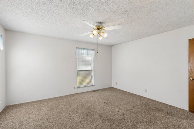 829 Lapwing Road, Edmond, OK 73003