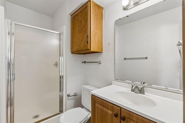 829 Lapwing Road, Edmond, OK 73003
