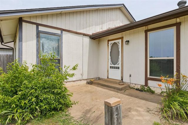 829 Lapwing Road, Edmond, OK 73003