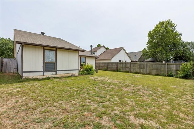 829 Lapwing Road, Edmond, OK 73003