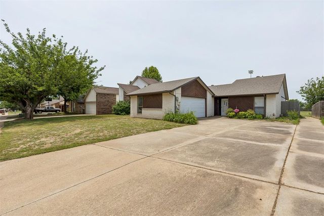 829 Lapwing Road, Edmond, OK 73003