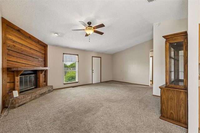 829 Lapwing Road, Edmond, OK 73003