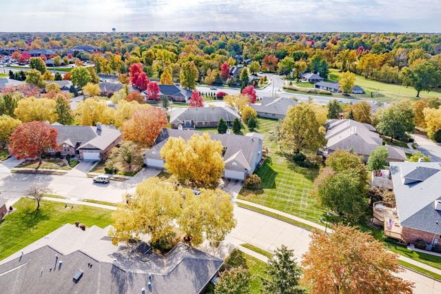 1308 VINTAGE DR, Columbia, MO 65203