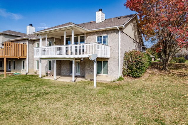 1308 VINTAGE DR, Columbia, MO 65203