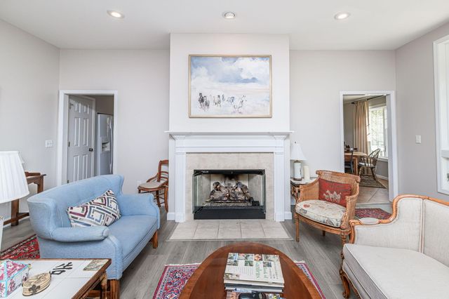 1308 VINTAGE DR, Columbia, MO 65203
