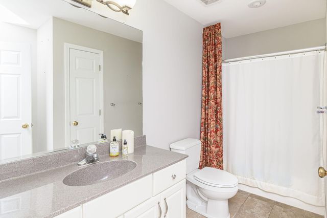 1308 VINTAGE DR, Columbia, MO 65203