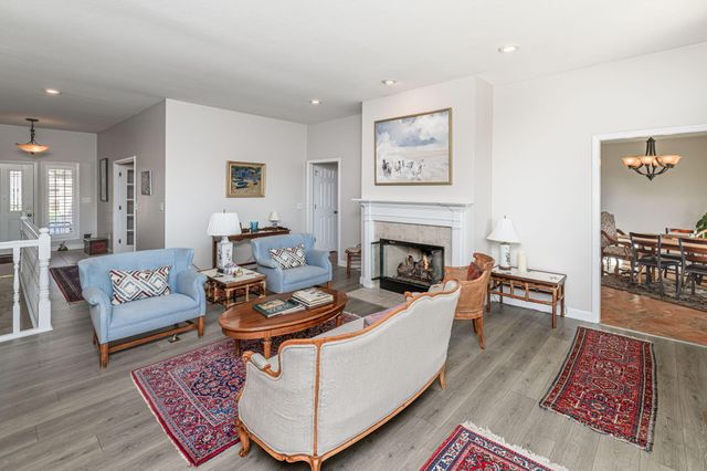 1308 VINTAGE DR, Columbia, MO 65203