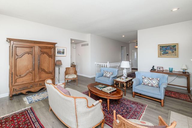 1308 VINTAGE DR, Columbia, MO 65203