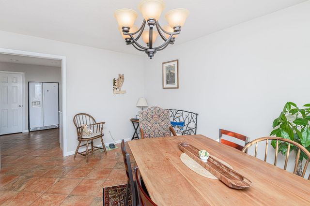 1308 VINTAGE DR, Columbia, MO 65203