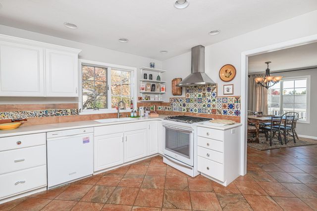 1308 VINTAGE DR, Columbia, MO 65203