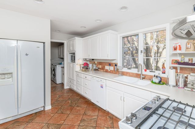 1308 VINTAGE DR, Columbia, MO 65203