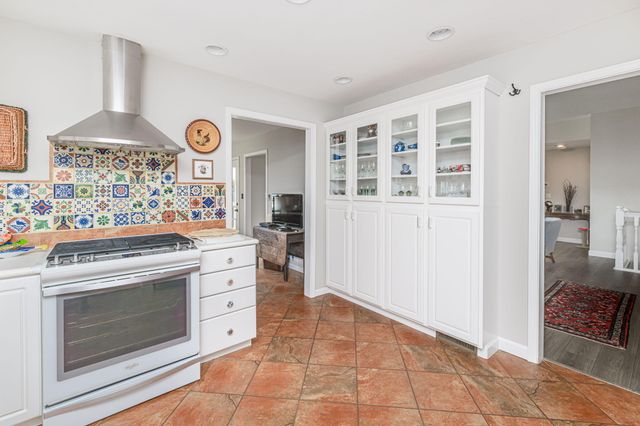 1308 VINTAGE DR, Columbia, MO 65203