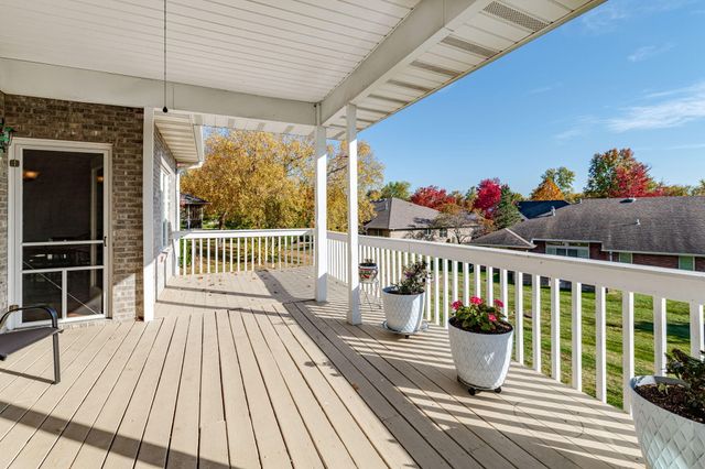 1308 VINTAGE DR, Columbia, MO 65203