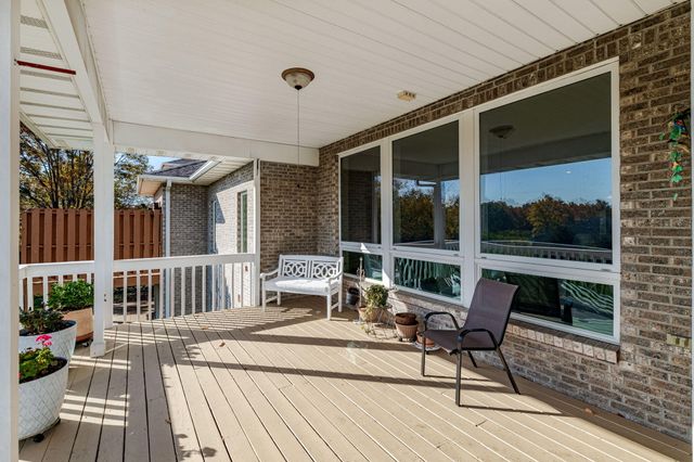 1308 VINTAGE DR, Columbia, MO 65203