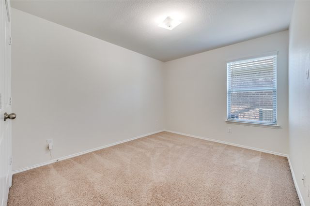 2070 Alamandine Avenue, Cross Roads, TX 76227