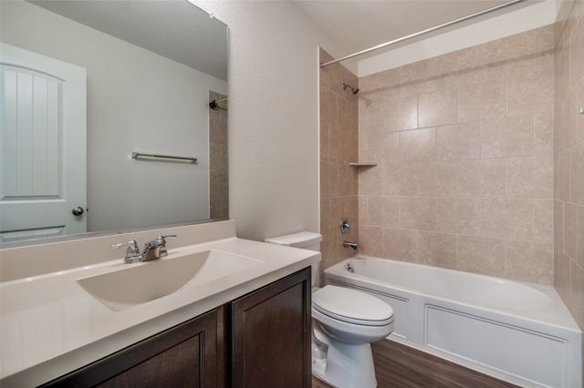 2070 Alamandine Avenue, Cross Roads, TX 76227