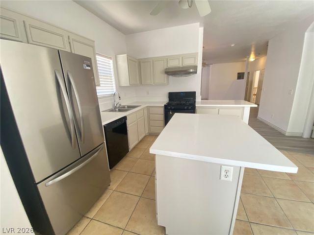 9880 Risto Court, Las Vegas, NV 89148