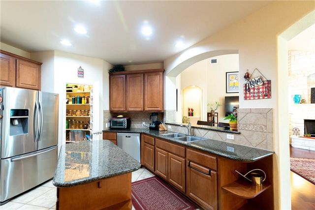 6801 Magenta LN, Austin, TX 78739