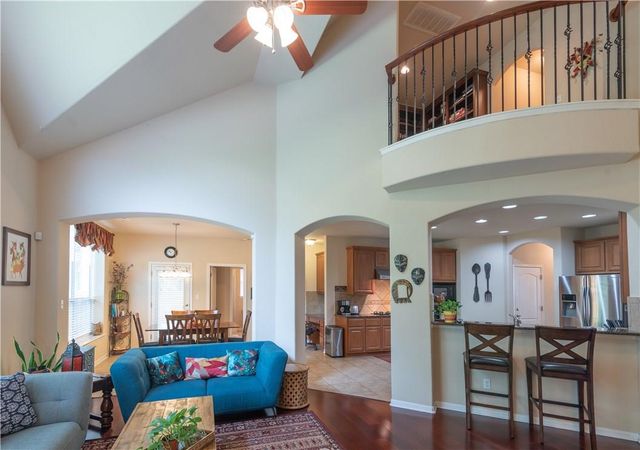 6801 Magenta LN, Austin, TX 78739