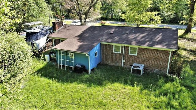 7113 Brown Summit Road, Browns Summit, NC 27214