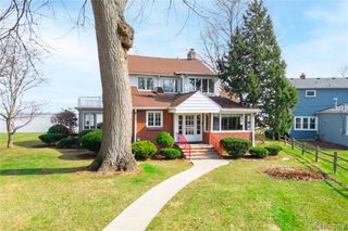 29863 East River Road, Grosse Ile, MI 48138