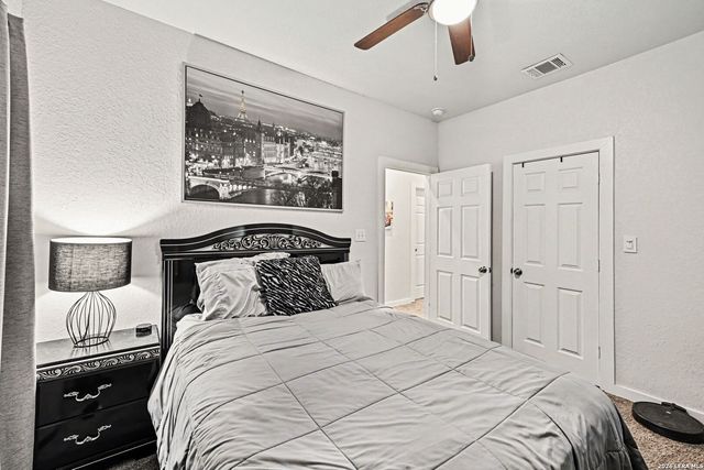 12 Oak Plz, San Antonio, TX 78216