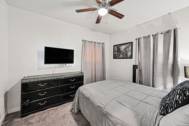 12 Oak Plz, San Antonio, TX 78216