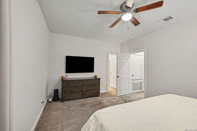 12 Oak Plz, San Antonio, TX 78216