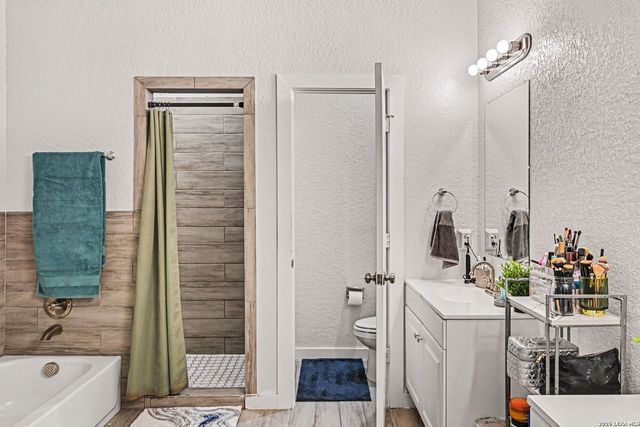 12 Oak Plz, San Antonio, TX 78216