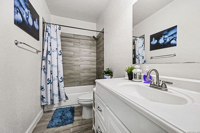 12 Oak Plz, San Antonio, TX 78216
