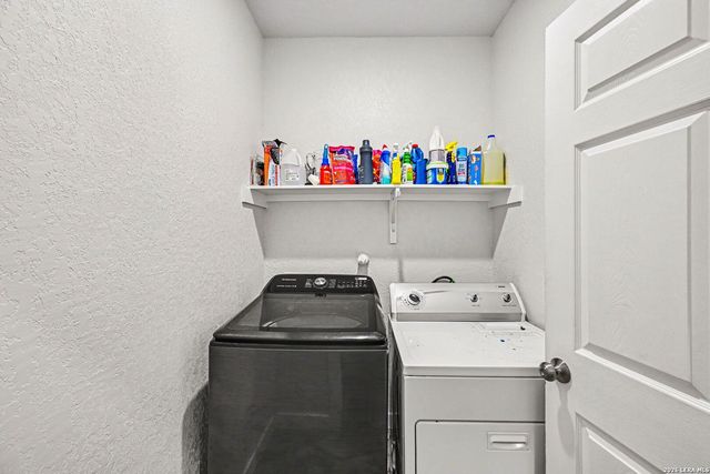 12 Oak Plz, San Antonio, TX 78216
