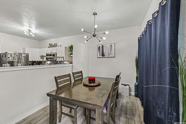 12 Oak Plz, San Antonio, TX 78216