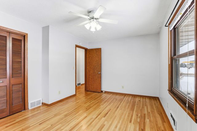 2300 W 95th Street, Bloomington, MN 55431