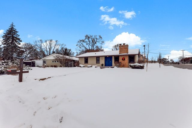 2300 W 95th Street, Bloomington, MN 55431