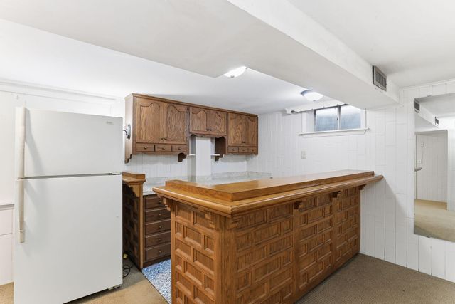 2300 W 95th Street, Bloomington, MN 55431