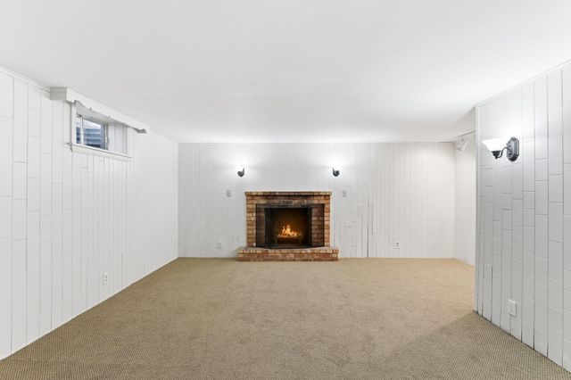 2300 W 95th Street, Bloomington, MN 55431