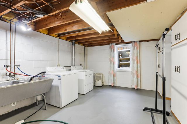 2300 W 95th Street, Bloomington, MN 55431