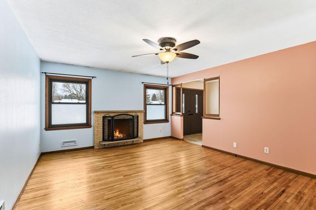 2300 W 95th Street, Bloomington, MN 55431