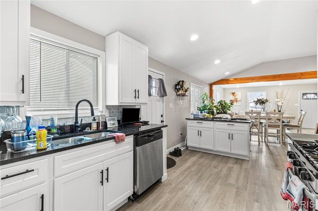 461 Scenic Drive, Riverview, MO 63137