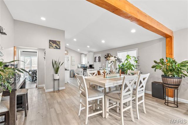 461 Scenic Drive, Riverview, MO 63137