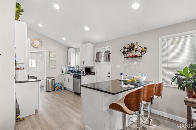 461 Scenic Drive, Riverview, MO 63137