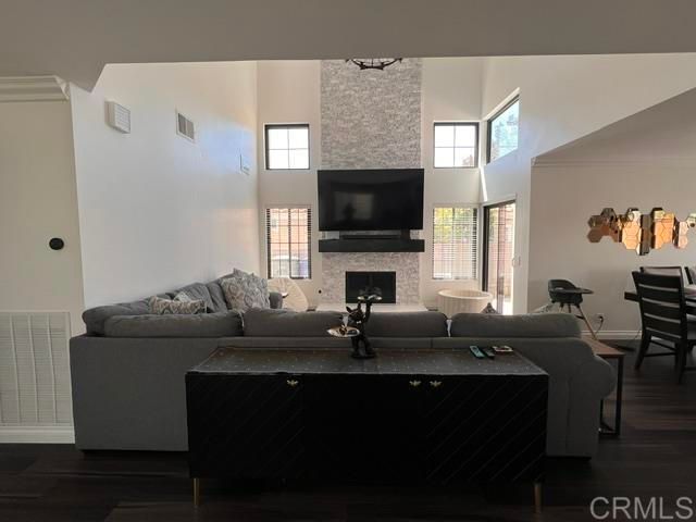 1967 Spanish Oak Way, Vista, CA 92081