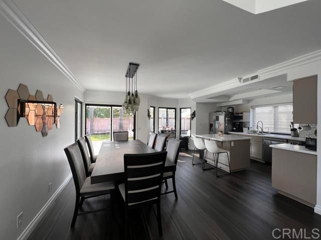 1967 Spanish Oak Way, Vista, CA 92081
